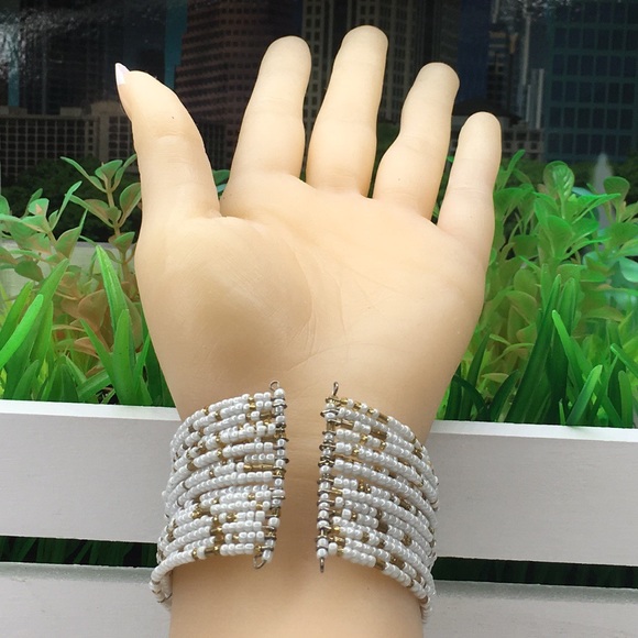 Memory Wire Beaded Bracelet - Picture 3 of 7